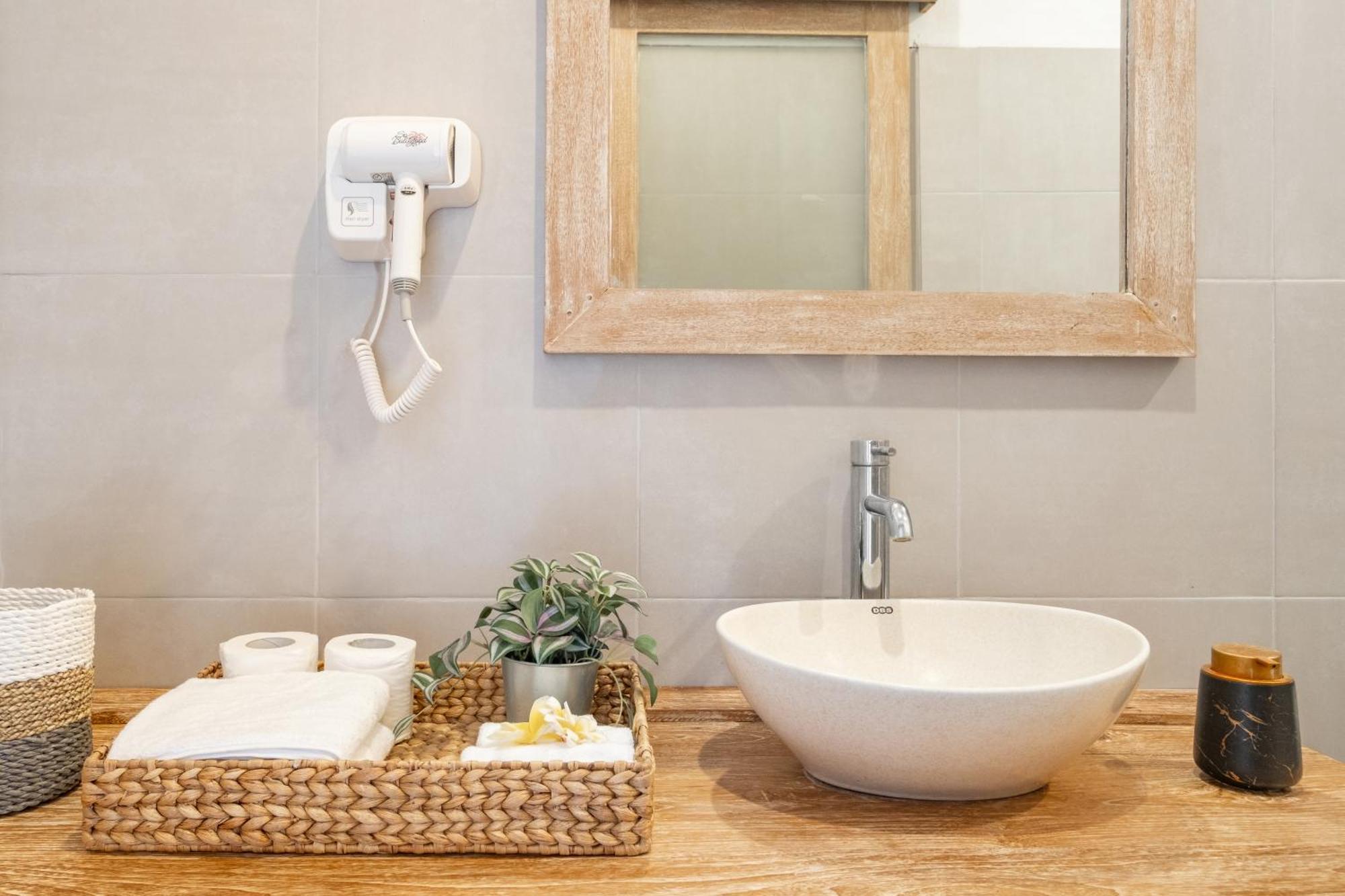 ☆ Villa Larissa ☆ Seminyak 2Br Pool Kuta Petitenget エクステリア 写真